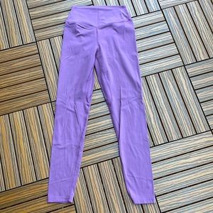 Balance Athletica leggings in dusty rose.